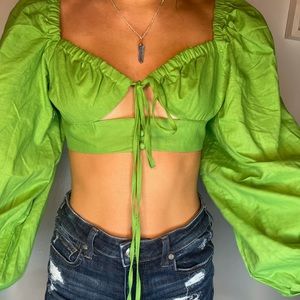 Green long sleeve crop top puffy arms